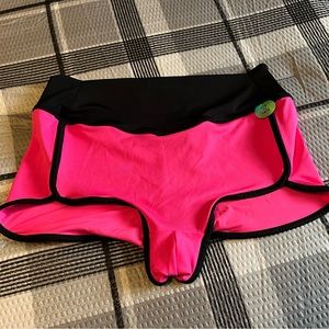 COPY - Vs pink gym to swim